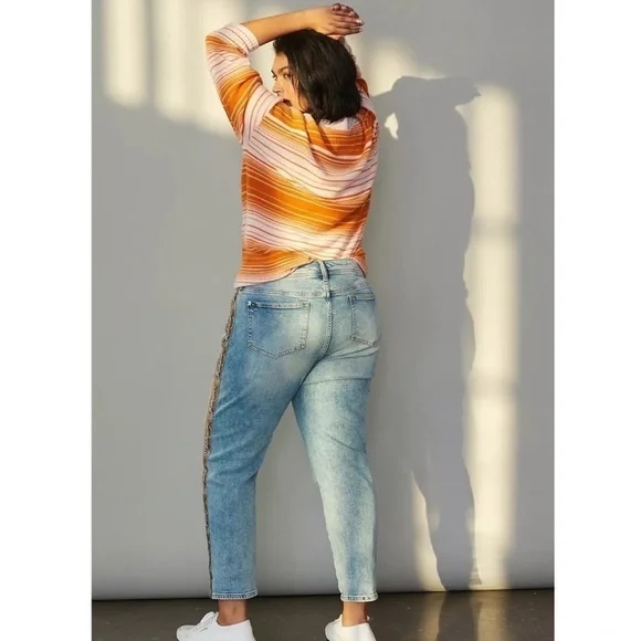 Anthropologie Pilcro Mid-Rise Slim Boyfriend Jeans Embroidered Camo Sz 26 - Picture 2 of 11